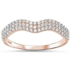 rose gold diamond band